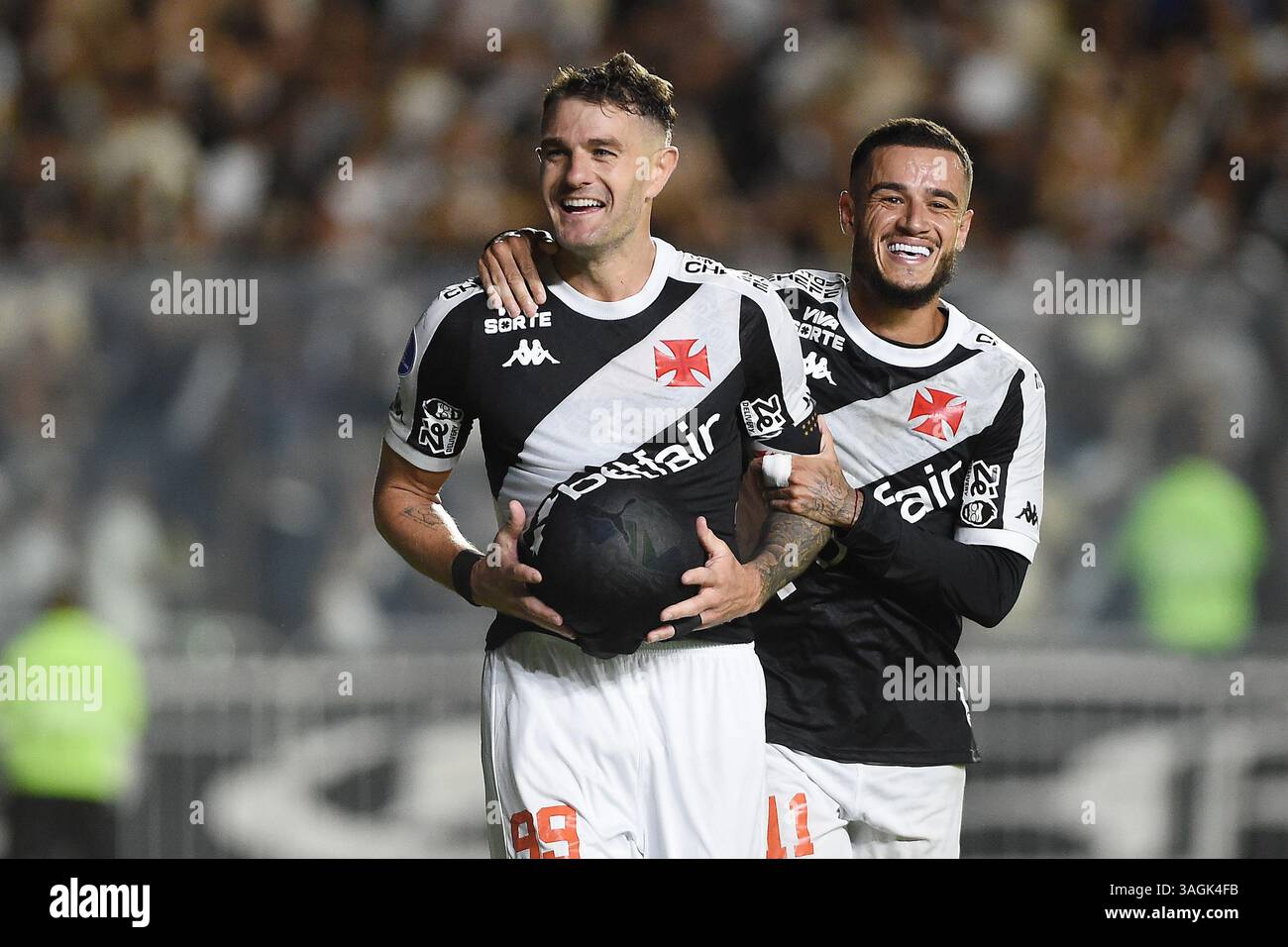 RIO DE JANEIRO, BRÉSIL - 08 AVRIL Pablo Vegetti de Vasco da Gama célèbre après le but lors du match entre Vasco et Puerto Cabello Banque D'Images