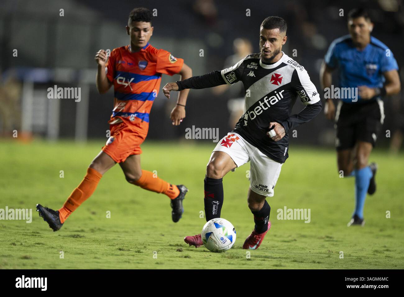 Rio de Janeiro, Brésil. 09th Apr, 2025. RJ - RIO DE JANEIRO - 04/08/2025 - COUPE SUD-AMÉRICAINE 2025, VASCO x PUERTO CABELLO - Coutinho joueur de Vasco lors du match contre Puerto Cabello au stade Sao Januario pour le championnat de Coupe Sud-américaine 2025. Photo : Jorge Rodrigues/AGIF crédit : AGIF/Alamy Live News Banque D'Images
