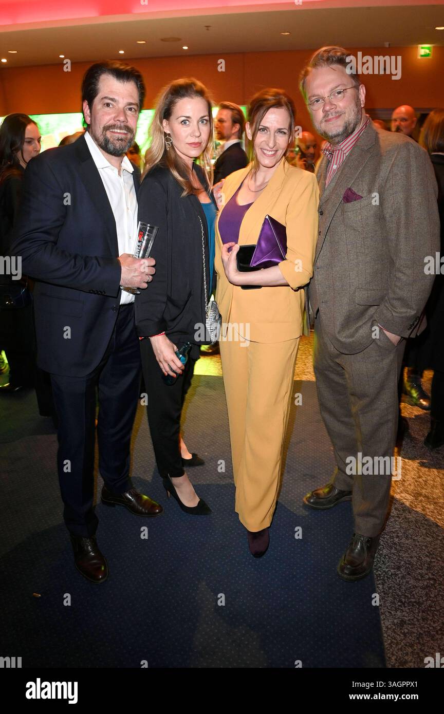 Daniel Fehlow, Jessica Ginkel, Ulrike Frank und Marc Schubring BEI der Verleihung des 31. B.Z. Kulturpreises 2025 im Theater am Potsdamer Platz. Berlin, 08.04.2025 *** Daniel Fehlow, Jessica Ginkel, Ulrike Frank et Marc Schubring lors de la cérémonie de remise des prix B Z Kulturpreis 2025 31 au Theater am Potsdamer Platz Berlin, 08 04 2025 Foto :XF.xKernx/xFuturexImagex kulturpreis_5709 Banque D'Images