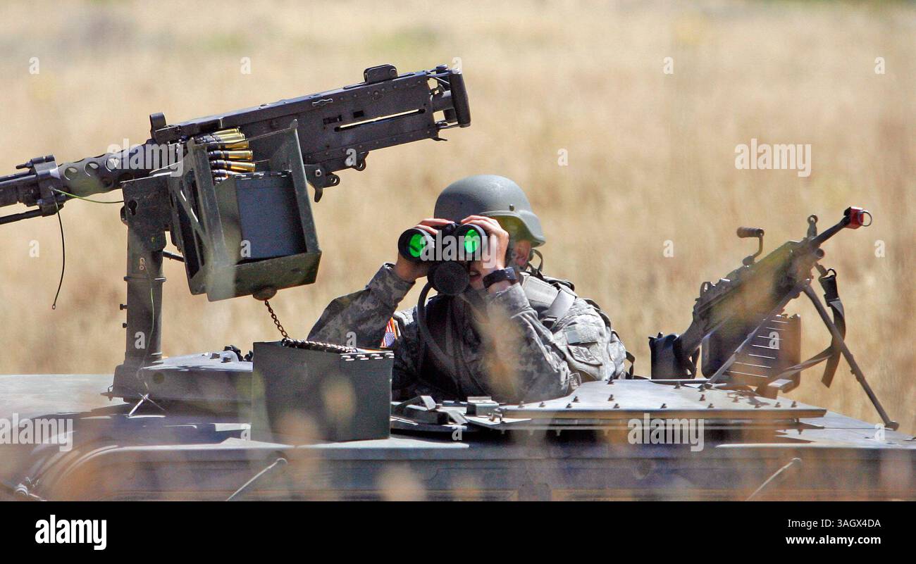 Participant à l’opération Pacific Warrior à Fort Hunter Liggett dans le sud du comté de Monterey le mardi 16 juin 2009. Plus de 4 000 réservistes de l’Armée mènent leur exercice d’entraînement annuel. (Image de crédit : Monterey Herald/ZUMA Press) Banque D'Images