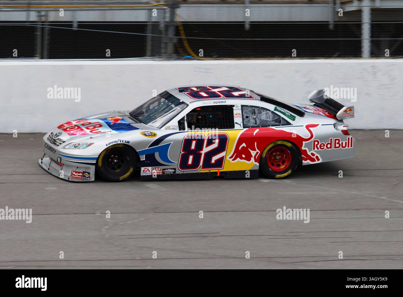 14 juin 2009 : 82 Scott Speed à la course Life Lock 400, Michigan International Speedway, Brooklyn, mi. (Crédit image : © Rick Osentoski/Cal Sport Media/ZUMA Press) Banque D'Images 14 juin 2009 : 82 Scott Speed à la course Life Lock 400, Michigan International Speedway, Brooklyn, mi. (Crédit image : © Rick Osentoski/Cal Sport Media/ZUMA Press) Banque D'Images
