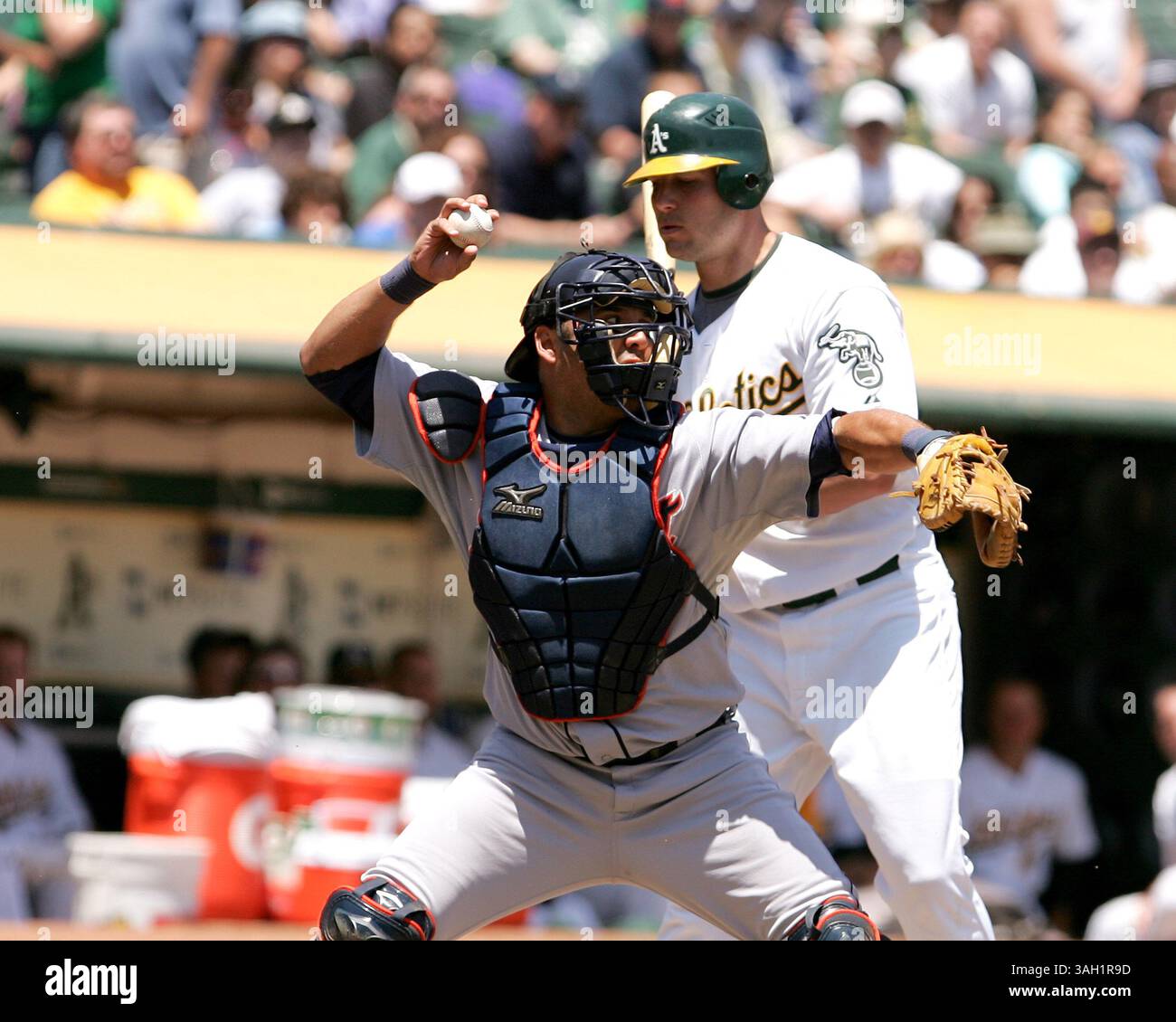 1er juillet 2009 : le catcher # 8 des Detroit Tigers Gerald Laird en action pendant le match entre les Oakland Athletics et les Detroit Tigers au Oakland-Alameda County Coliseum à Oakland en Californie. Les A battent les Tigres. 5-1. Jeff Trouette/Cal Sport Media (image crédit : © Jeff Trouette/Cal Sport Media/ZUMA Press) Banque D'Images