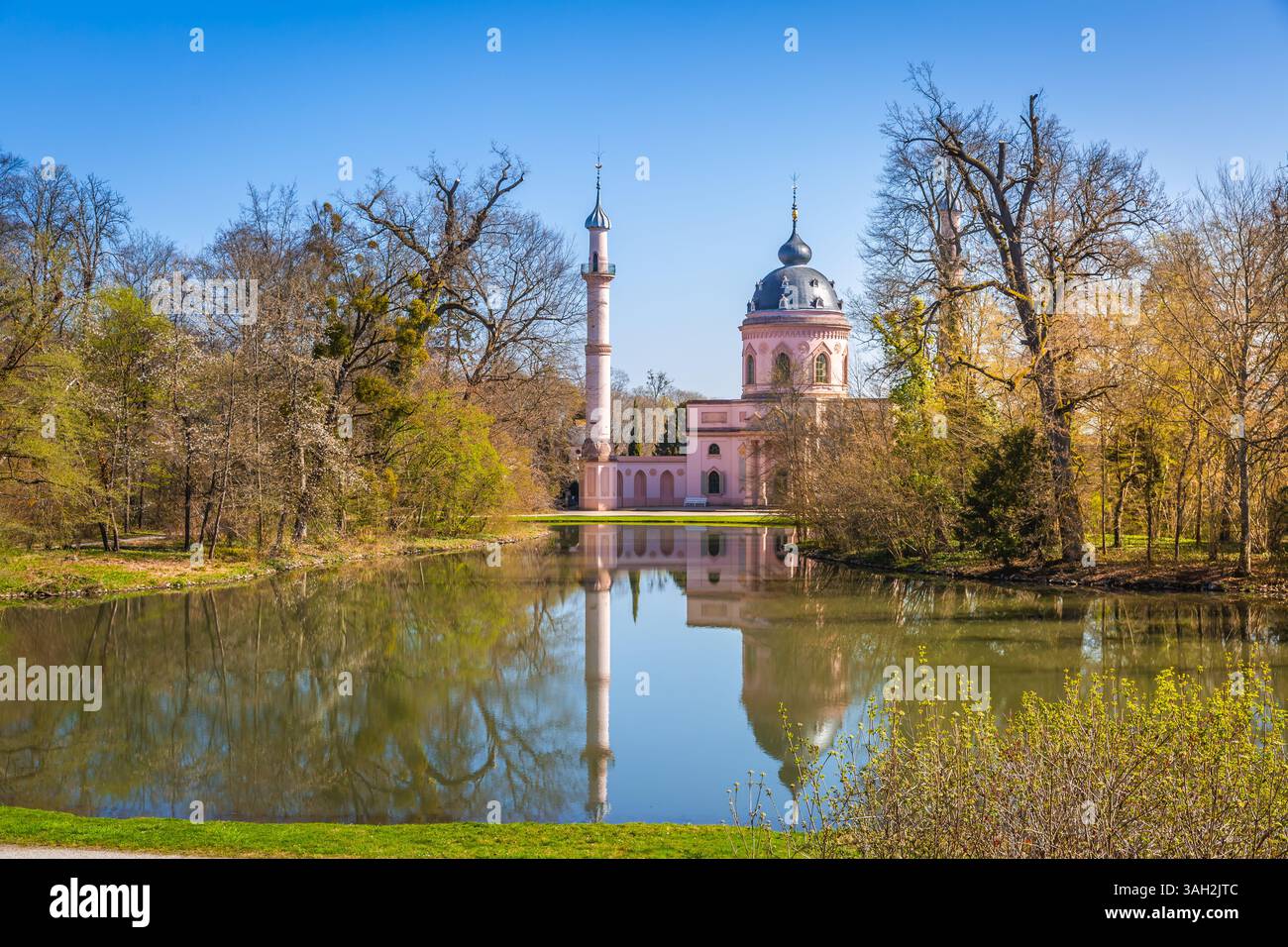 Mosquée rose dans le jardin du château à Schwetzingen, Allemagne, près de Heidelberg Banque D'Images