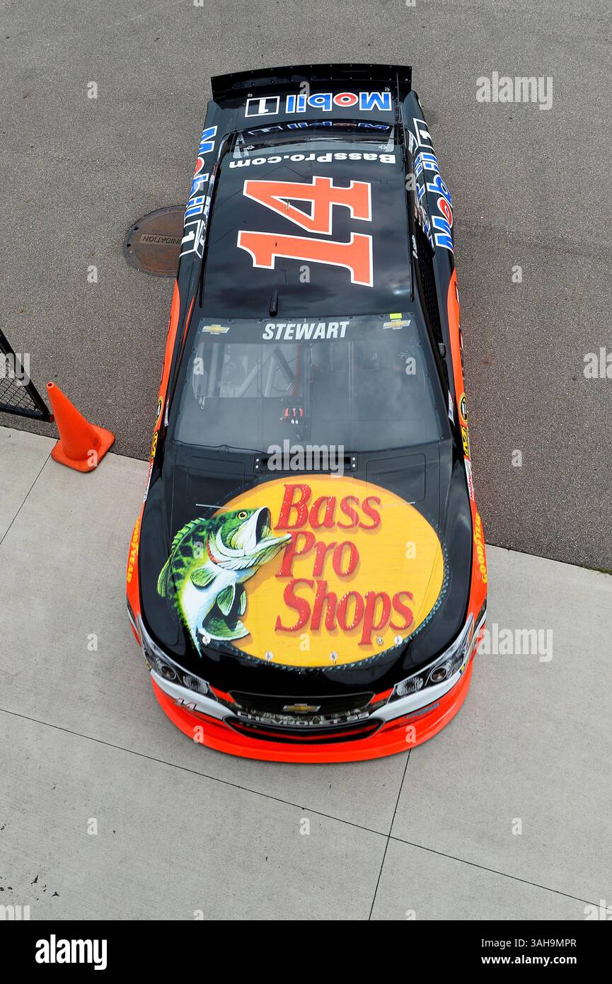 14 mars 2015 - Brooklyn, mi, États-Unis - Brooklyn, mi - 12 juin 2015 : Tony Stewart (14 ans) prend la piste pour les Quicken Loans 400 au Michigan International Speedway à Brooklyn, mi. (Crédit image : © ASP/Cal Sport Media/ZUMAPRESS.com) Banque D'Images 14 mars 2015 - Brooklyn, mi, États-Unis - Brooklyn, mi - 12 juin 2015 : Tony Stewart (14 ans) prend la piste pour les Quicken Loans 400 au Michigan International Speedway à Brooklyn, mi. (Crédit image : © ASP/Cal Sport Media/ZUMAPRESS.com) Banque D'Images
