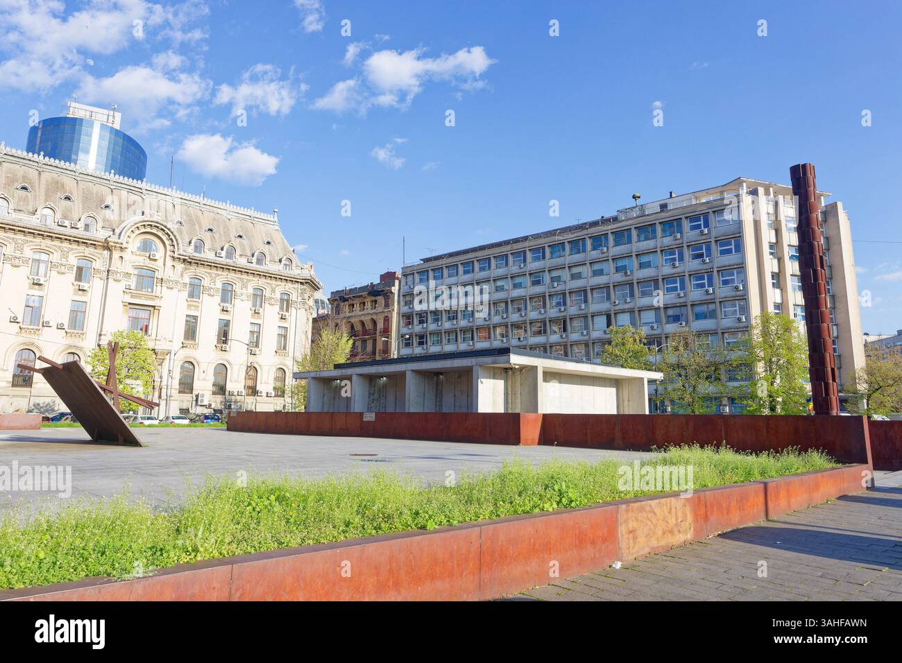 Mémorial de l'Holocauste à Bucarest, en Roumanie, par une journée de printemps merveilleuse et ensoleillée Banque D'Images