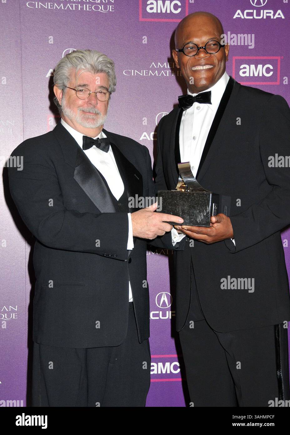 1er décembre 2008 - Beverly Hills, CA, É.-U. - 1er décembre 2008 - Beverly Hills, CA - George Lucas et Samuel L. Jackson. 23e édition des American Cinematheque Awards au Beverly Hilton Hotel. Crédit photo : Byron Purvis/AdMedia (crédit image : © Byron Purvis/AdMedia via ZUMA Wire) Banque D'Images