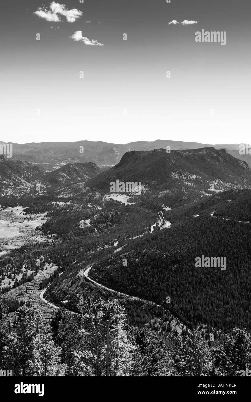 Colorado aspens automne automne vert nuages jaunes automne couleurs lac orageux Banque D'Images