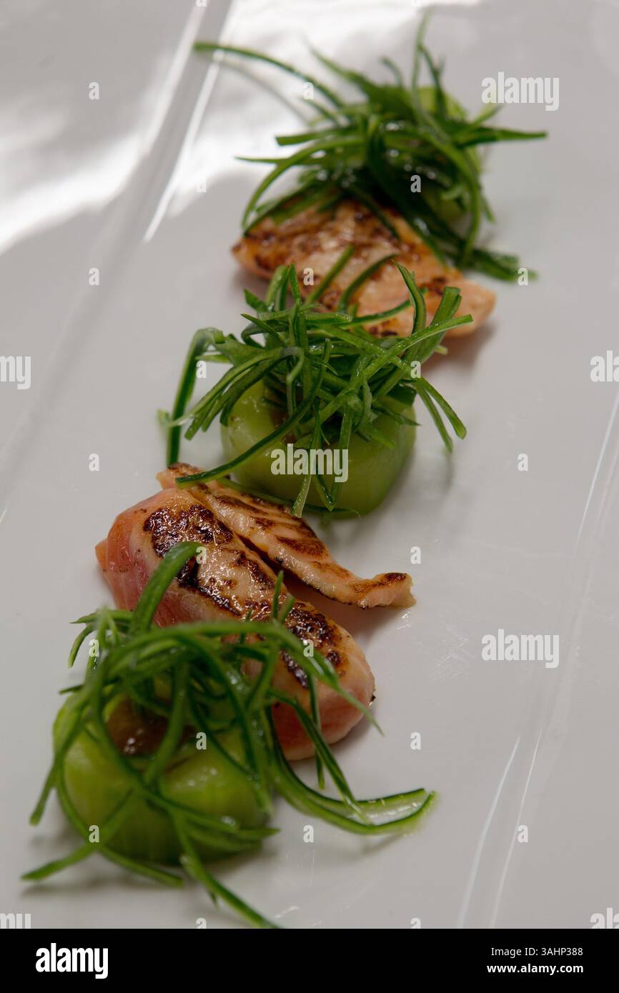 16 novembre 2010 - Paris, France - Restaurant Senderens, Alain Senderens (2 décembre 1939 â€“ 25 juin 2017) était un chef et praticien français de la Nouvelle cuisine. Le Figaro le crédite comme l'inventeur des associations gastronomiques et vinicoles. (Crédit image : © Ania Freindorf via ZUMA Wire) Banque D'Images