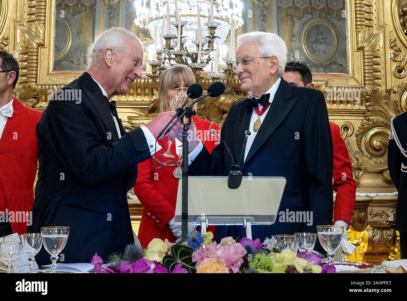 Rome, Italie. 9 avril 2025. ROME, ITALIE - 9 AVRIL : le roi Charles III et la reine Camilla assistent à un banquet d'État au Palais du Quirinal avec le président italien Sergio Mattarella et sa fille Laura Mattarella (à droite) lors de la troisième journée de la visite d'État du roi Charles III et de la reine Camilla en République d'Italie le 9 avril 2025 à Rome, Italie. Photo Pool Quirinale/Spaziani crédit : dpa/Alamy Live News Banque D'Images