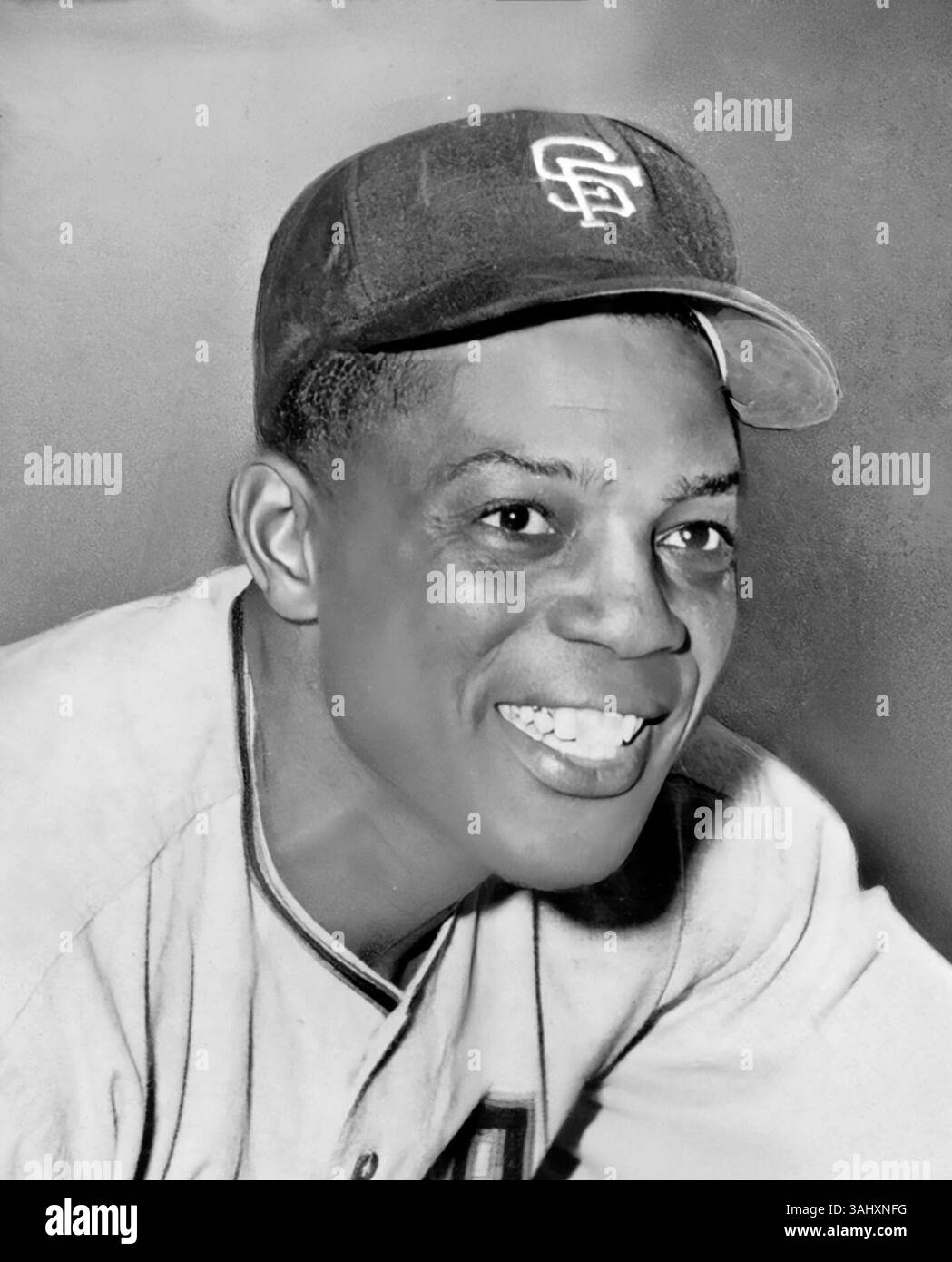 Willie Mays. Portrait du joueur de baseball américain Willie Howard Mays Jr. (1931-2024) dans l'uniforme des San Francisco Giants, 1961 Banque D'Images