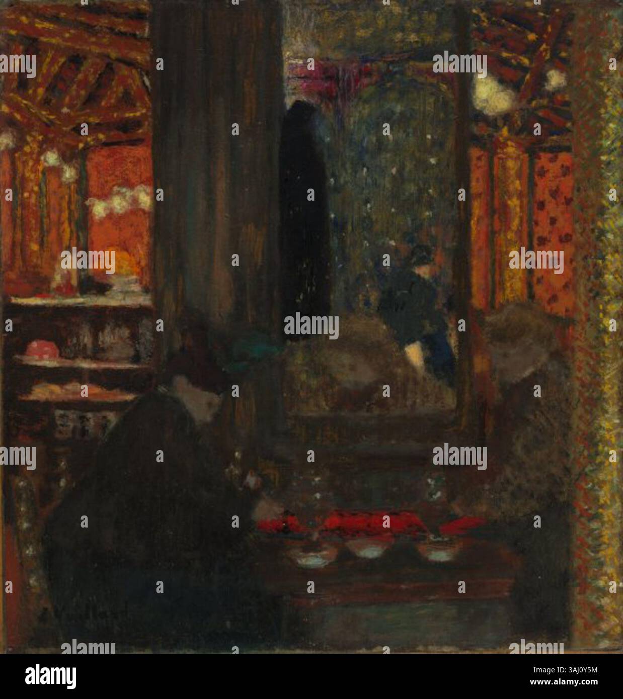« Au Café » d’Édouard Vuillard (vers 1897-1899) capture un moment intime dans un décor de café. La peinture reflète l'atmosphère sociale de l'époque, en utilisant des couleurs douces et des textures détaillées pour créer une scène vivante et privée. Banque D'Images