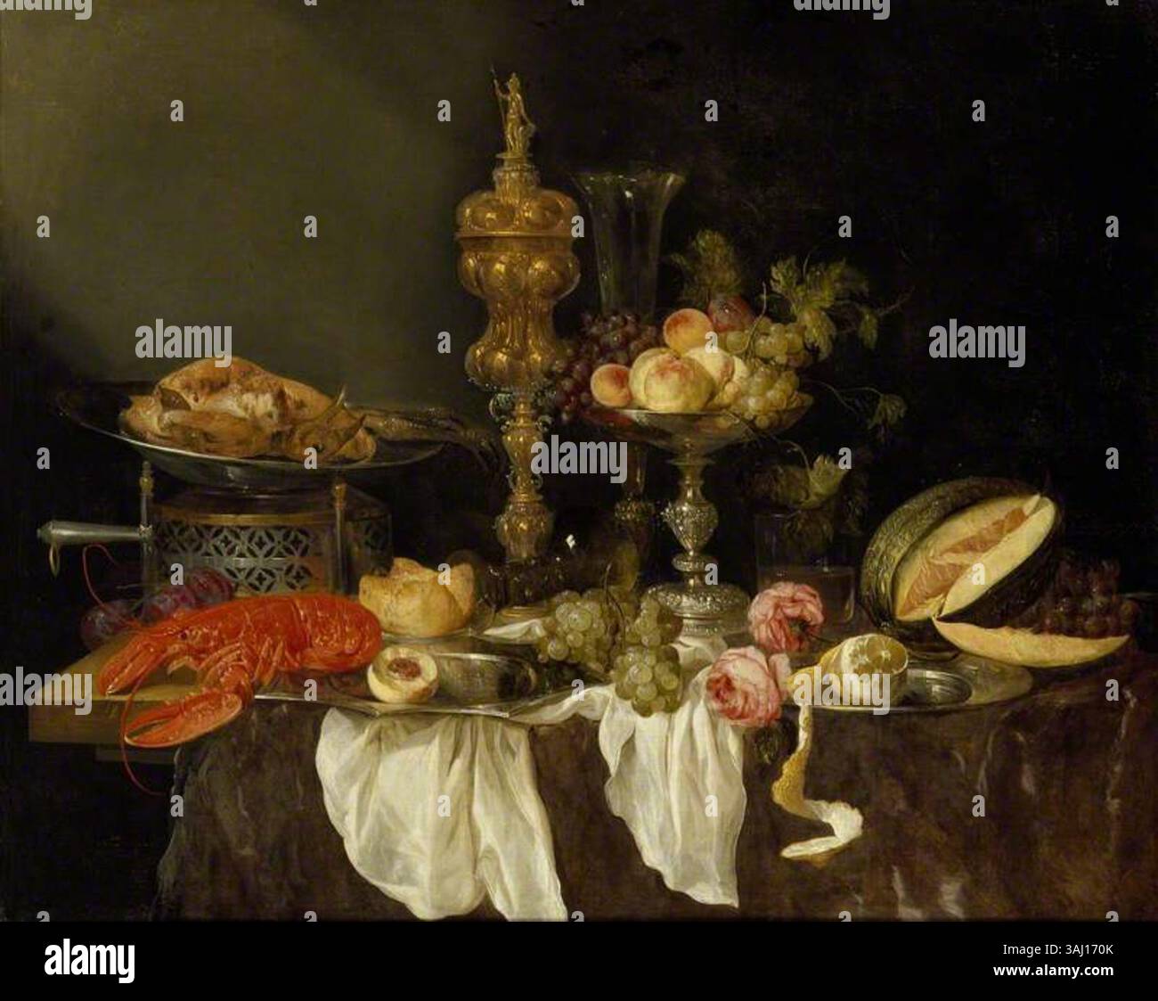 Une peinture de nature morte d'Abraham van Beyeren, créée entre 1650 et 1655, représentant un homard et une dinde. L'œuvre est connue pour son rendu détaillé des sujets et l'utilisation vibrante de la couleur, caractéristique du baroque hollandais Banque D'Images