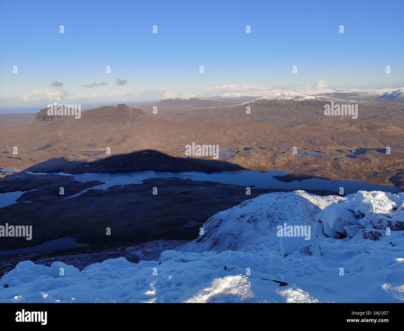 Vues escalade Cul Mòr Corbett à Assynt en hiver - Image de stock capturée avec un smartphone