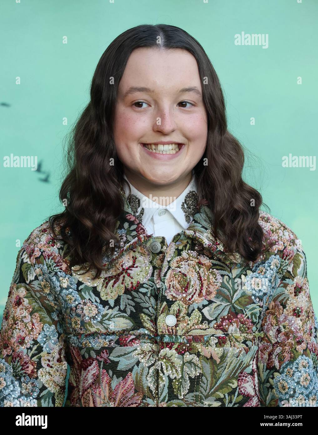Londres, Royaume-Uni. 10 avril 2025. Bella Ramsey assiste à la première britannique de la saison 2 de The Last of US au vue West End de Londres, en Angleterre. Date de la photo : jeudi 10 avril 2025. Crédit : Isabel Infantes/Alamy Live News Banque D'Images