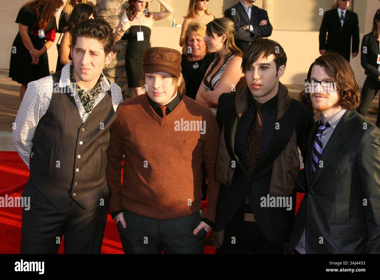 22 novembre 2006 - Los Angeles, Californie, États-Unis - 21 novembre 2006 - Los Angeles, Californie - Fall Out Boy. 34e Annual American Music Awards - arrivées au Shrine Auditorium. Crédit photo : Zach Lipp/AdMedia Banque D'Images