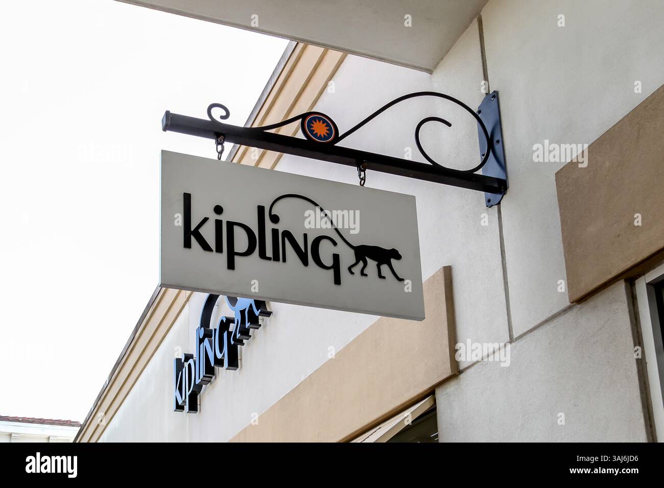 Panneau Kipling Store à Orlando, Floride, États-Unis. Banque D'Images