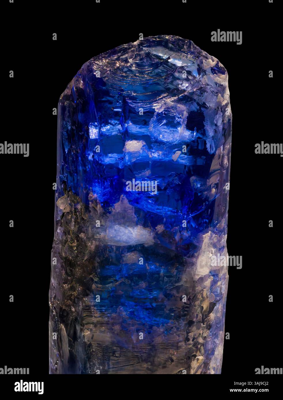 Zoisite variété Tanzanite, Merelani Hills, Tanzanie Banque D'Images