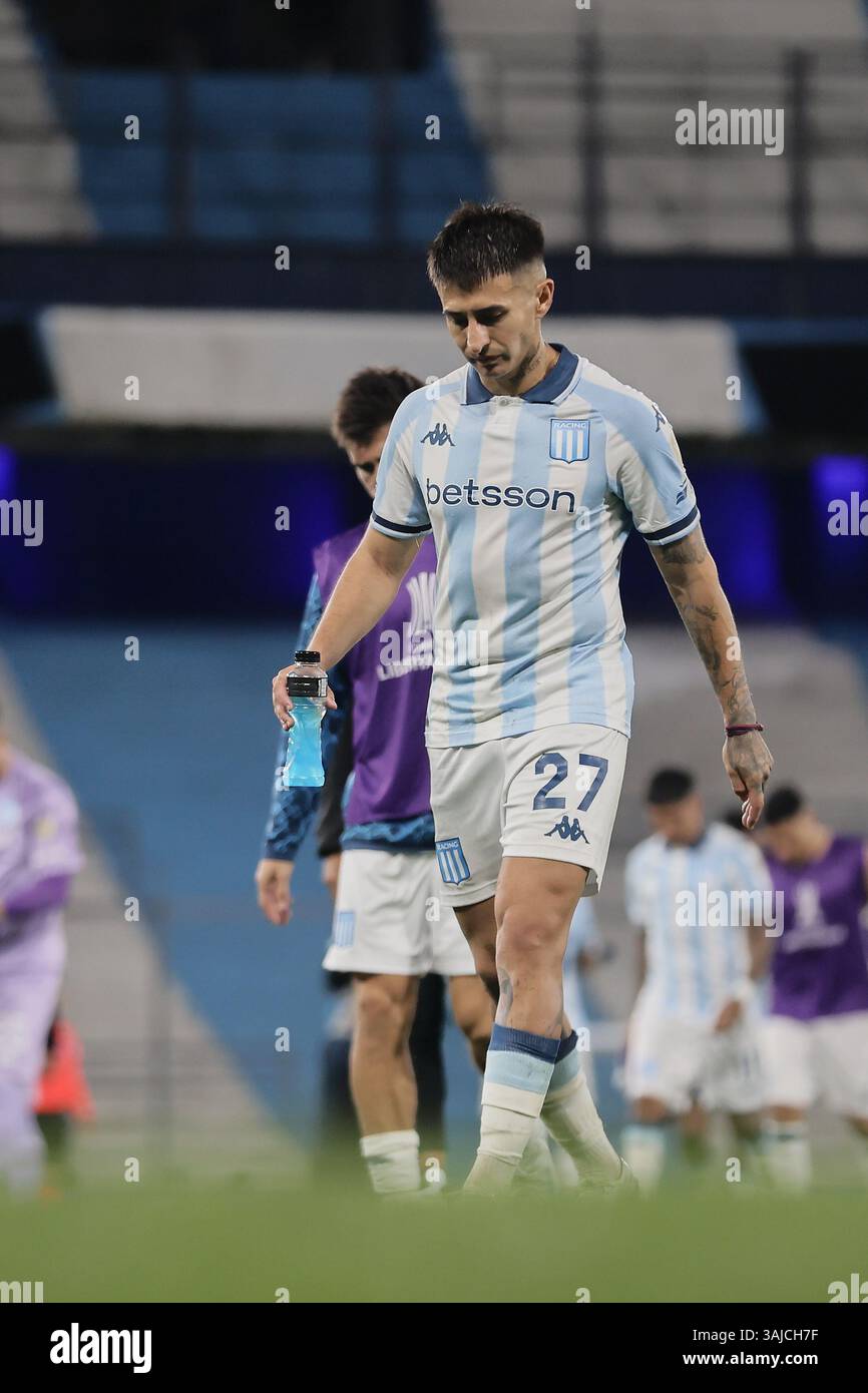 Avellaneda, Argentine – 10 avril 2025 : Racing Club a subi une défaite de 0-2 contre l'Atlético Bucaramanga, de Colombie, lors d'un match en phase de groupes de la Copa Libertadores à l'Estadio Presidente Perón. La partie Argentine a été incapable de percer la défense colombienne, tandis que les visiteurs ont capitalisé sur leurs chances d'obtenir une victoire historique à l'extérieur. (Crédit : UNAR AGENCY) Banque D'Images