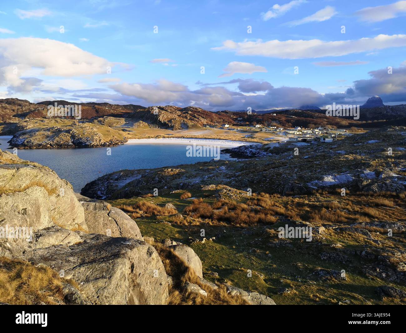 Achmelvich Beach près de Lochinver Assynt Écosse sur la côte nord 500 - Image de stock capturée avec un smartphone