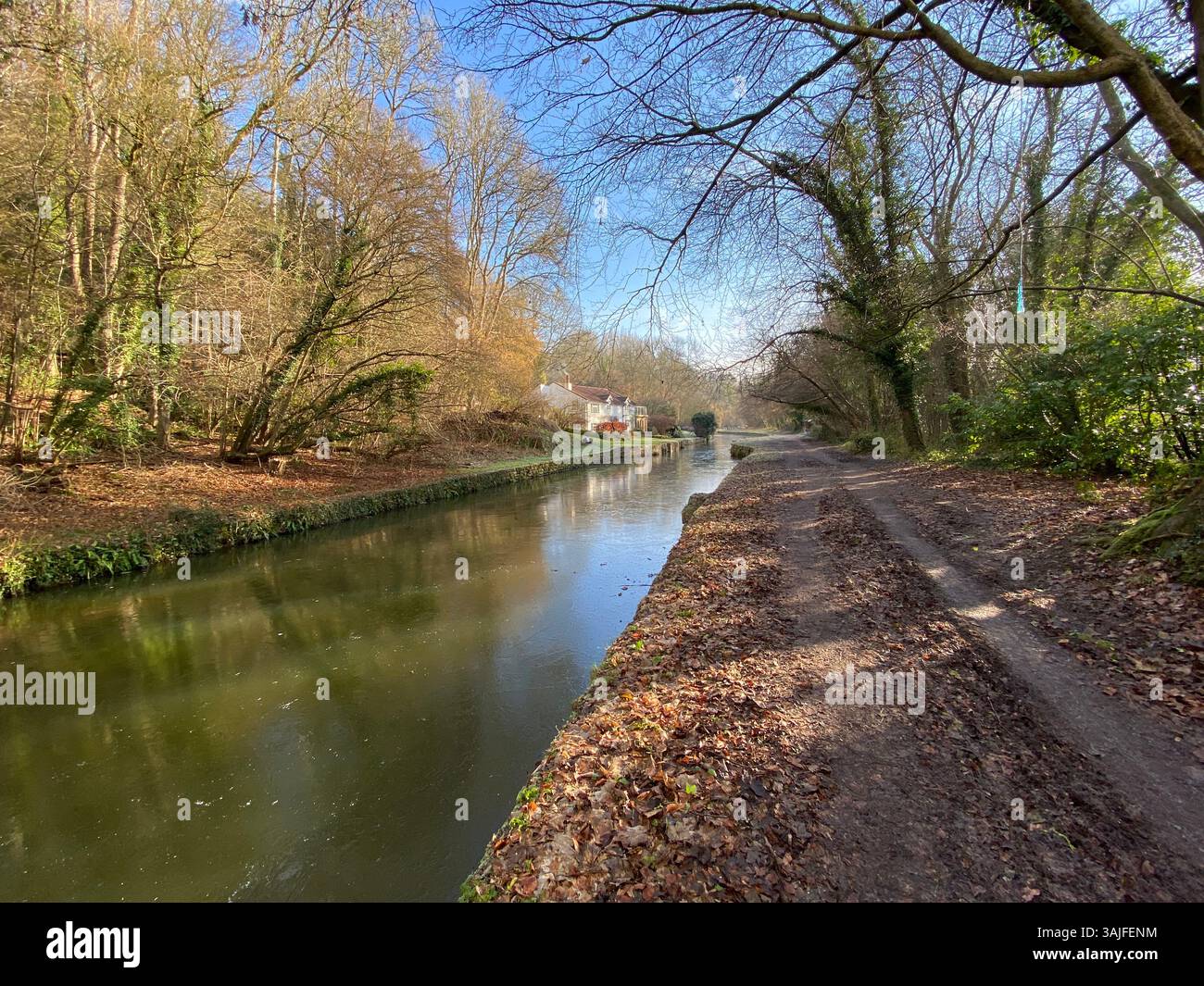 Vue sur le canal - Image de stock capturée avec un smartphone