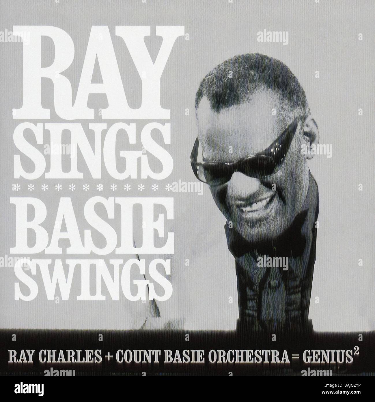 Ray Charles - Ray Sings Basie Swings - couverture de disque de jazz vintage Banque D'Images