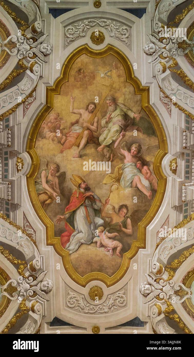 La « gloire de Saint Nicolas », peinte par António Manuel da Fonseca au XIXe siècle, orne le plafond de l'église de São Nicolau à Lisbonne. Banque D'Images