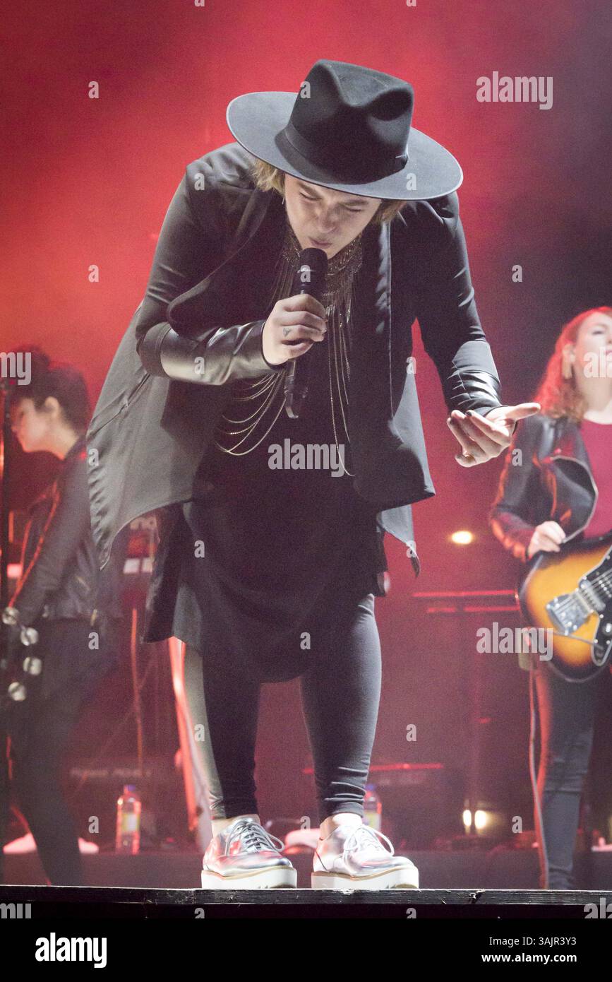 27 mai 2017 - Toronto, Ontario, Canada - la musicienne canadienne SERENA RYDER a donné un concert à guichet fermé au CBC Music Festival, qui a lieu à Echo Beach, à Toronto. En photo : SERENA RYDER (crédit image : © Angel Marchini via ZUMA Wire) Banque D'Images