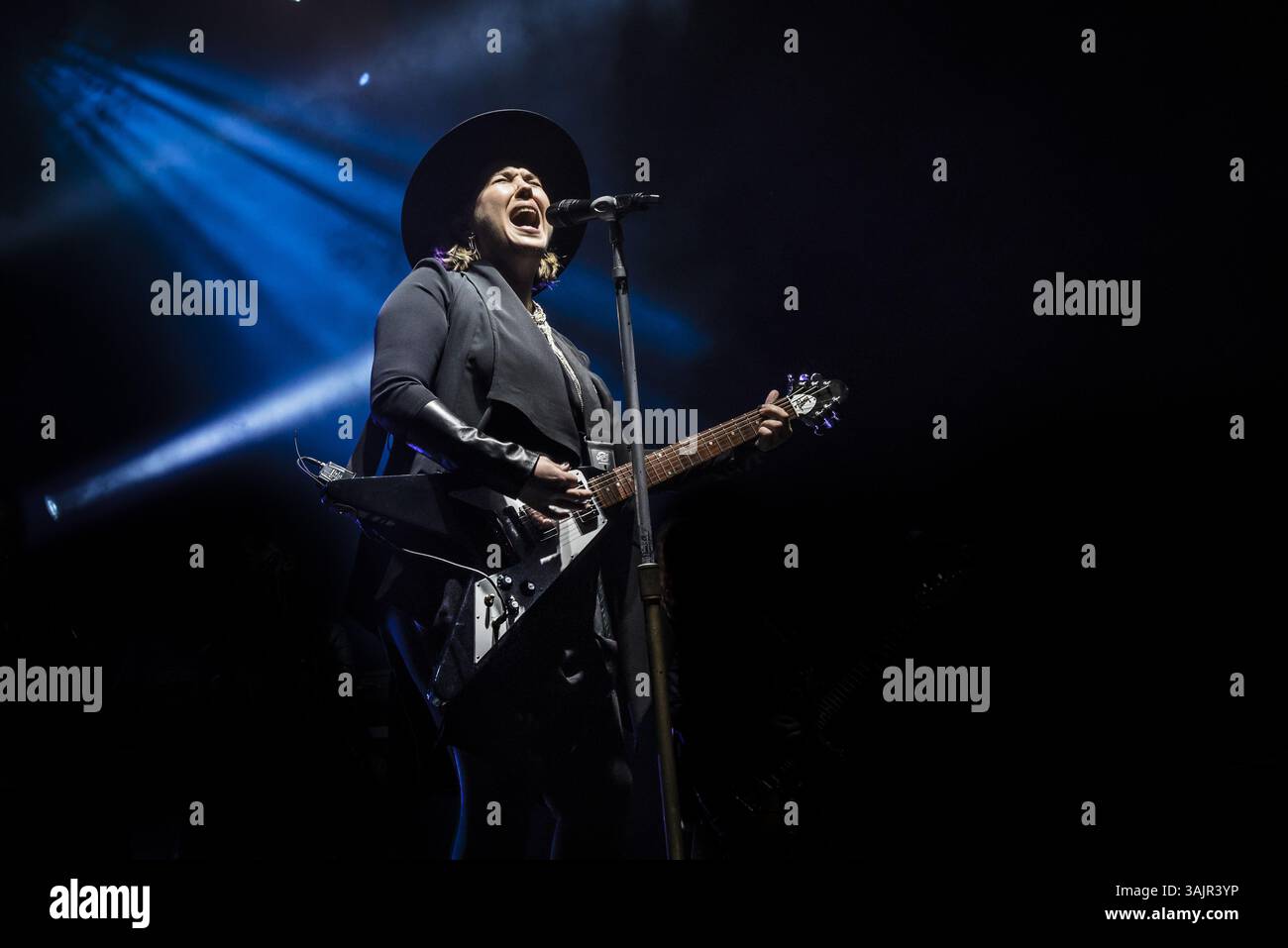 27 mai 2017 - Toronto, Ontario, Canada - la musicienne canadienne SERENA RYDER a donné un concert à guichet fermé au CBC Music Festival, qui a lieu à Echo Beach, à Toronto. En photo : SERENA RYDER (crédit image : © Angel Marchini via ZUMA Wire) Banque D'Images