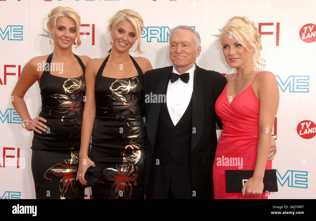 KARISSA SHANNON KRISTINA SHANNON HUGH HEFNERand Crystal Harris assiste au 37e AFI Life Achievement Award qui se tient aux Sony Studios de Culver City, Californie, le 11 juin 2009. Photo par : David Longendyke-Globe photos Inc. â© 2009.K62310DL.(crédit image : © Dave Longendyke/Globe photos/ZUMAPRESS.com) Banque D'Images