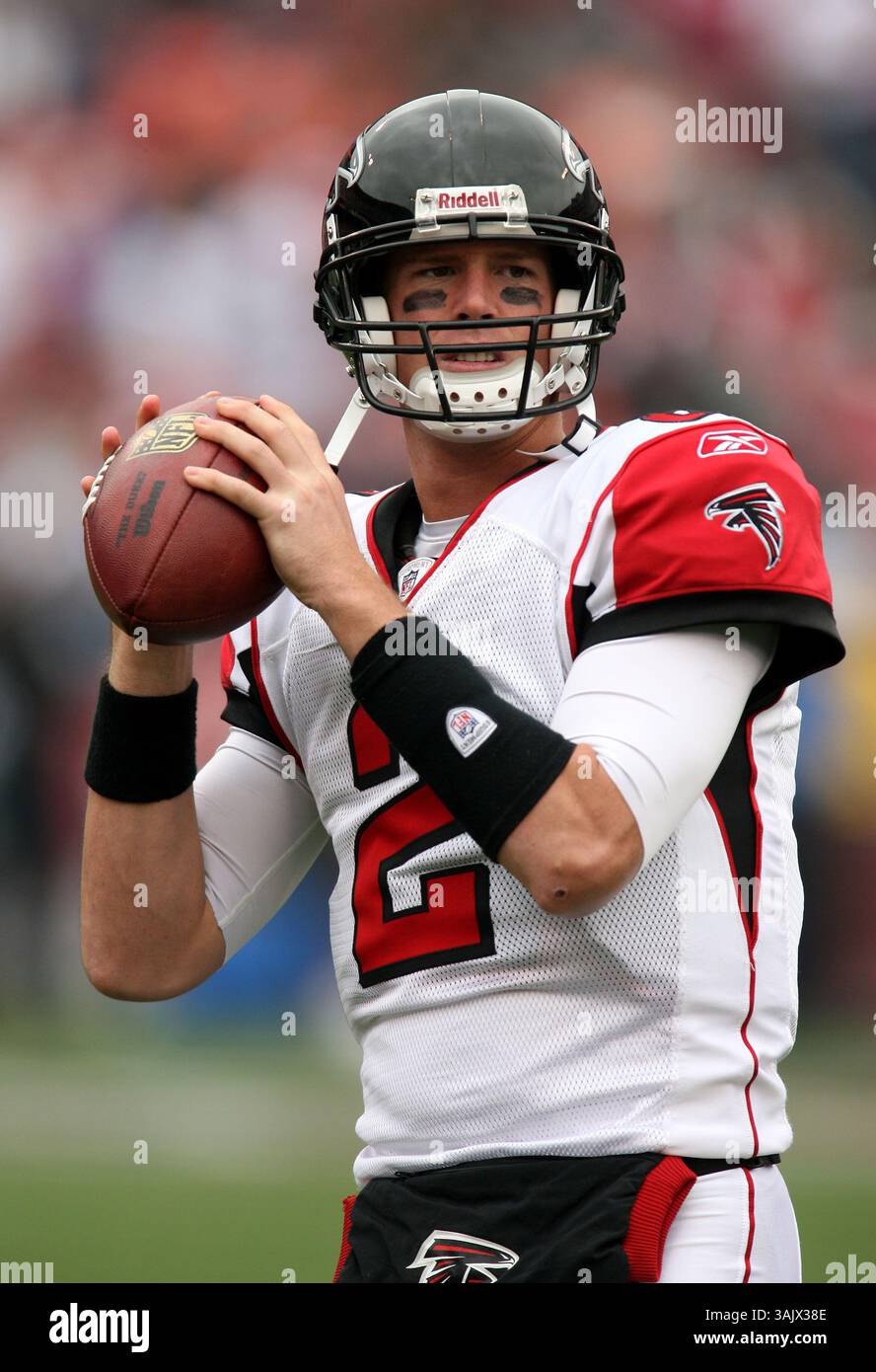 Quarterback Matt Ryan des Falcons d'Atlanta lors du match divisionnaire NFC West avec les 49er's.. Les Falcons ont mis en déroute le 49er's 45-10 au Bill Walsh Field à San Francisco, CA, le 11 octobre 2009.(image crédit : © John Pyle/Cal Sport Media/ZUMA Press) Banque D'Images
