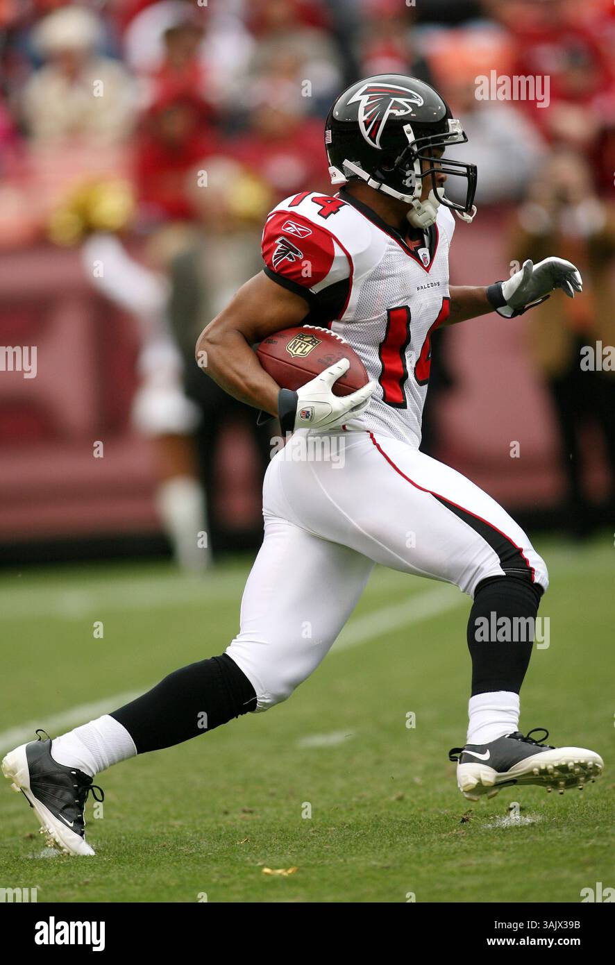 Eric Weems des Atlanta Falcons lors du match divisionnaire NFC West avec les San Francisco 49er's.. Les Falcons ont mis en déroute le 49er's 45-10 au Bill Walsh Field à San Francisco, CA, le 11 octobre 2009.(image crédit : © John Pyle/Cal Sport Media/ZUMA Press) Banque D'Images