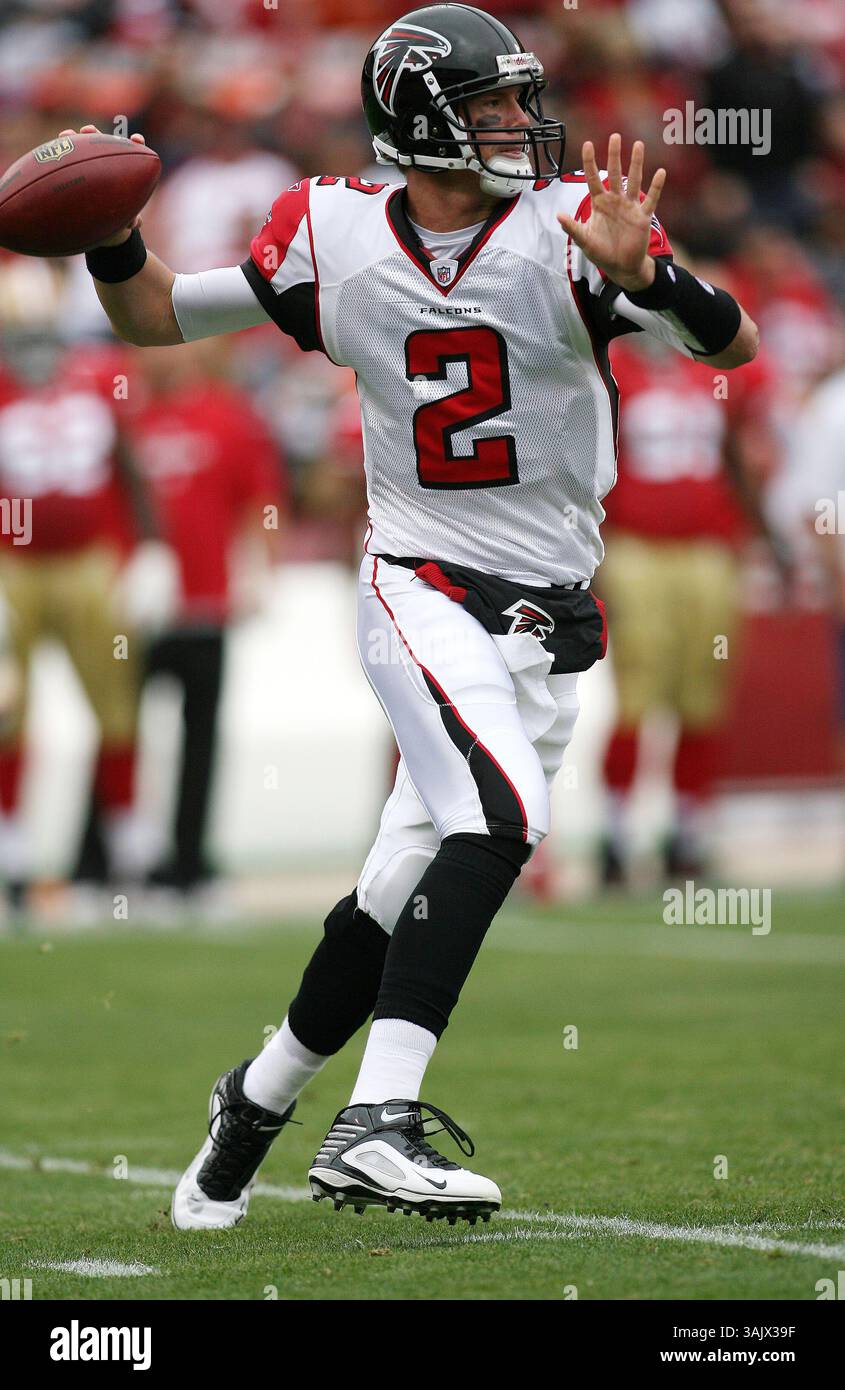 Quarterback Matt Ryan des Falcons d'Atlanta lors du match divisionnaire NFC West avec les 49er's.. Les Falcons ont mis en déroute le 49er's 45-10 au Bill Walsh Field à San Francisco, CA, le 11 octobre 2009.(image crédit : © John Pyle/Cal Sport Media/ZUMA Press) Banque D'Images