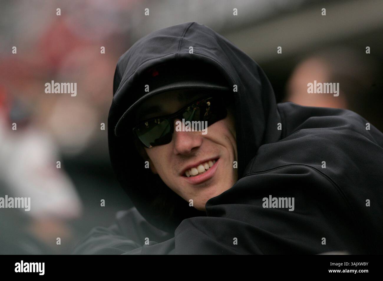 31 mai 2009 : le lanceur des géants Tim Lincecum #55 enfile son équipement pour temps froid pendant le match entre les Louis Cardinals et les Giants de San Francisco au AT&T Park à San Francisco en Californie. Les Giants ont battu les Cardinals 5-3. Jeff Trouette/CSM. (Crédit image : © Jeff Trouette/Cal Sport Media/ZUMA Press) Banque D'Images