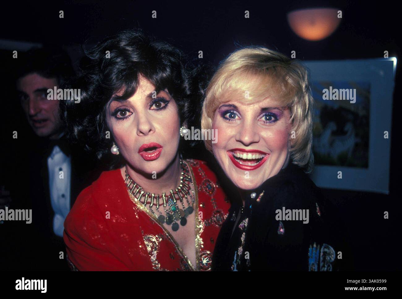 LORNA LUFT AVEC GINA LOLLOBRIGIDA. (Crédit image : © Globe photos/ZUMAPRESS.com) Banque D'Images