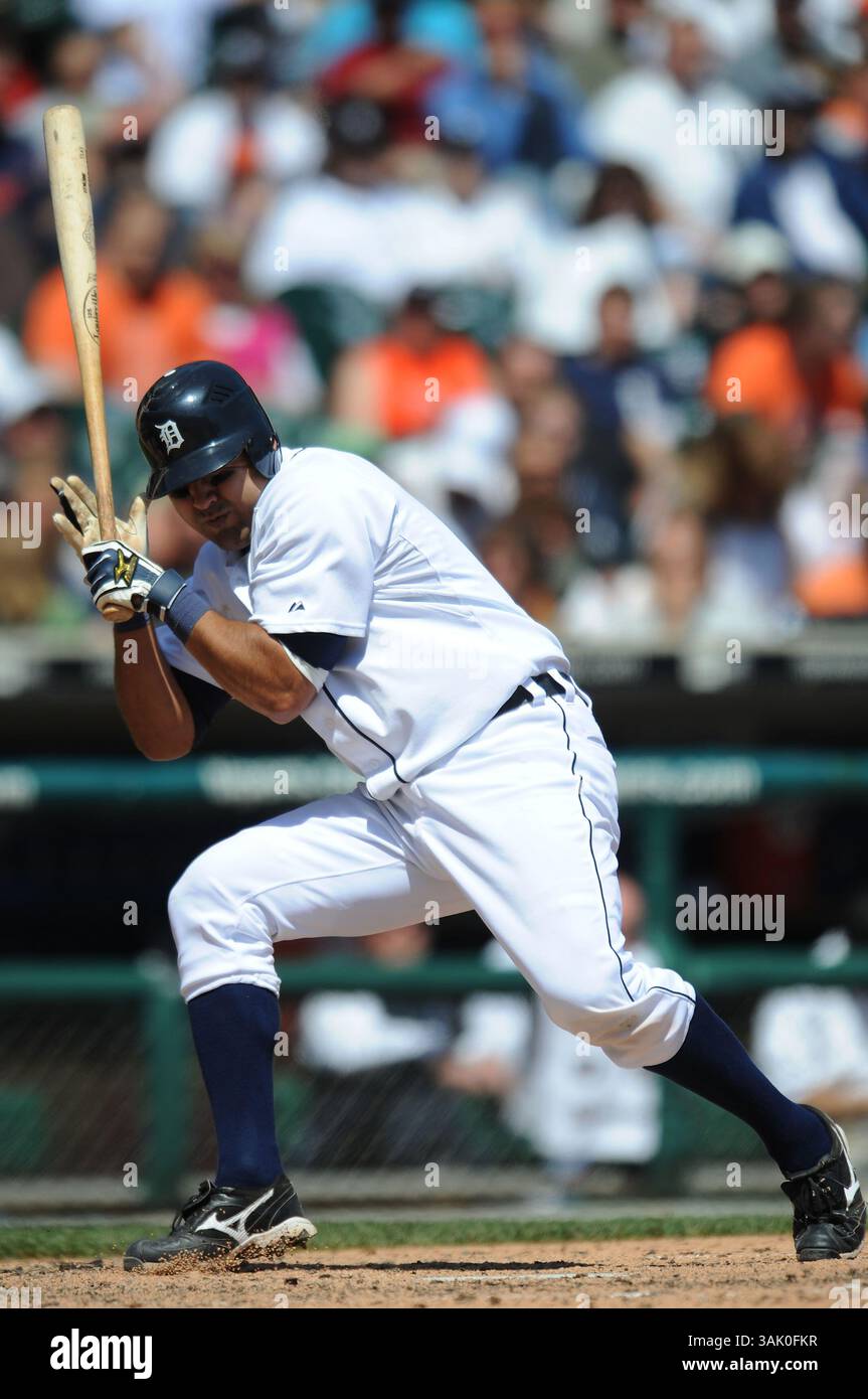 17 mai 2009 : Gerald Laird #8 des Tigers de Détroit réagit à un terrain intérieur contre les Oakland Athletics au Comerica Park Detroit, Michigan. Tigres ont gagné 11-7.(image crédit : © Scott Schupbach/Cal Sport Media) Banque D'Images