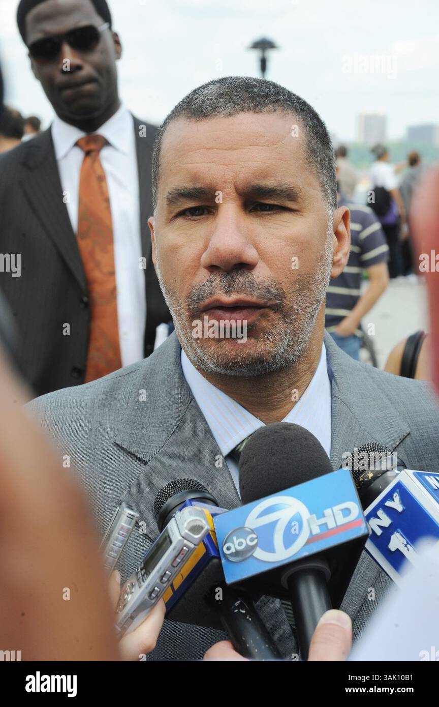 30 mai 2009 - Manhattan, New York, États-Unis - discours du gouverneur DAVID PATERSON. Le maire Michael Bloomberg et le gouverneur David Paterson sont sur place pour l'ouverture du West Harlem Piers Park près de la 125th Street sur le West Side de Manhattan. (Crédit image : © Bryan Smith/ZUMA Press) RESTRICTIONS : * droits de SORTIE DES journaux de New York * Banque D'Images