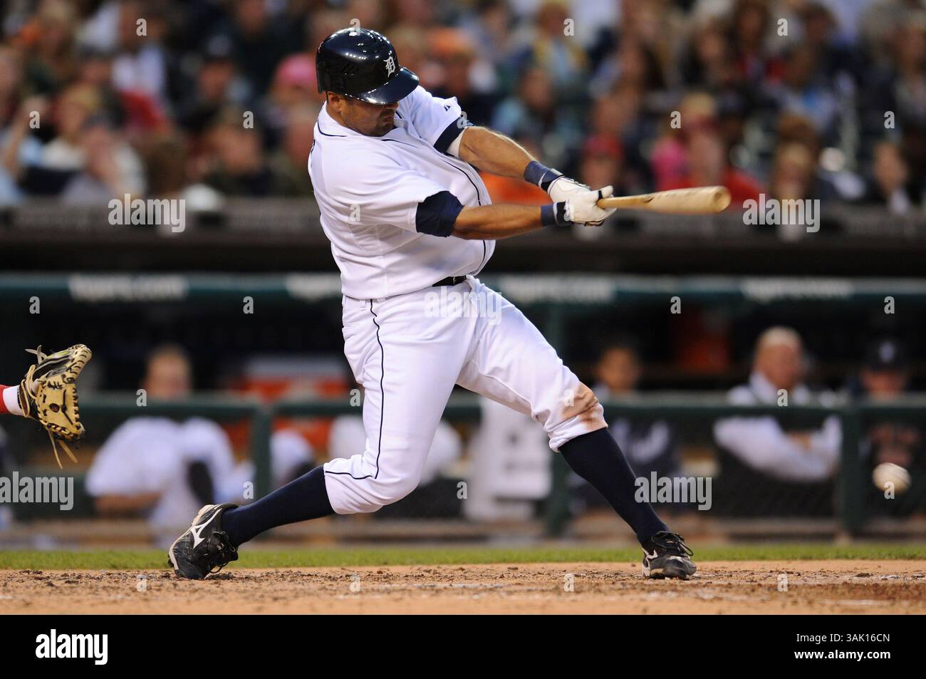 6 juin 2009 : Gerald Laird, Tigers de Detroit, #8 à la batte contre les Angels de Los Angeles à Comerica Park, Detroit, Michigan. Detroit a gagné 2-1.(image crédit : © Scott Schupbach/Cal Sport Media/ZUMA Press) Banque D'Images