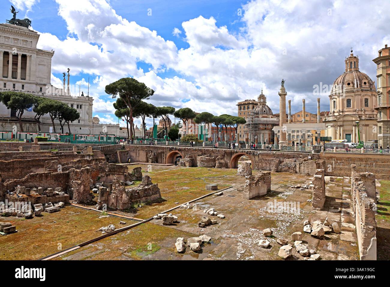Ruines historiques dans le Forum romain à Rome Italie Banque D'Images