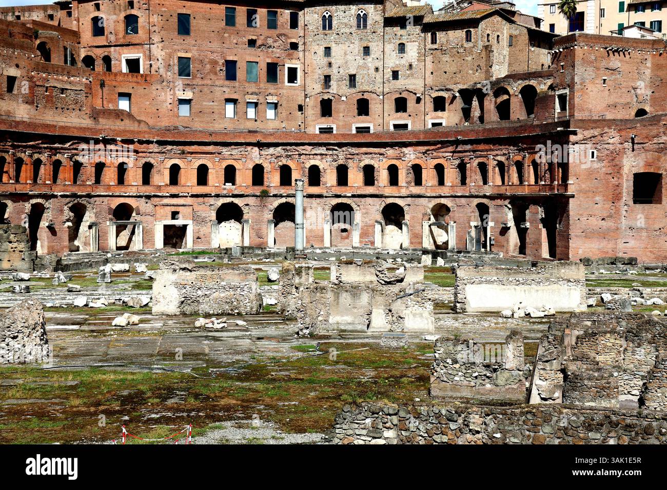 Ruines historiques dans le Forum romain à Rome Italie Banque D'Images