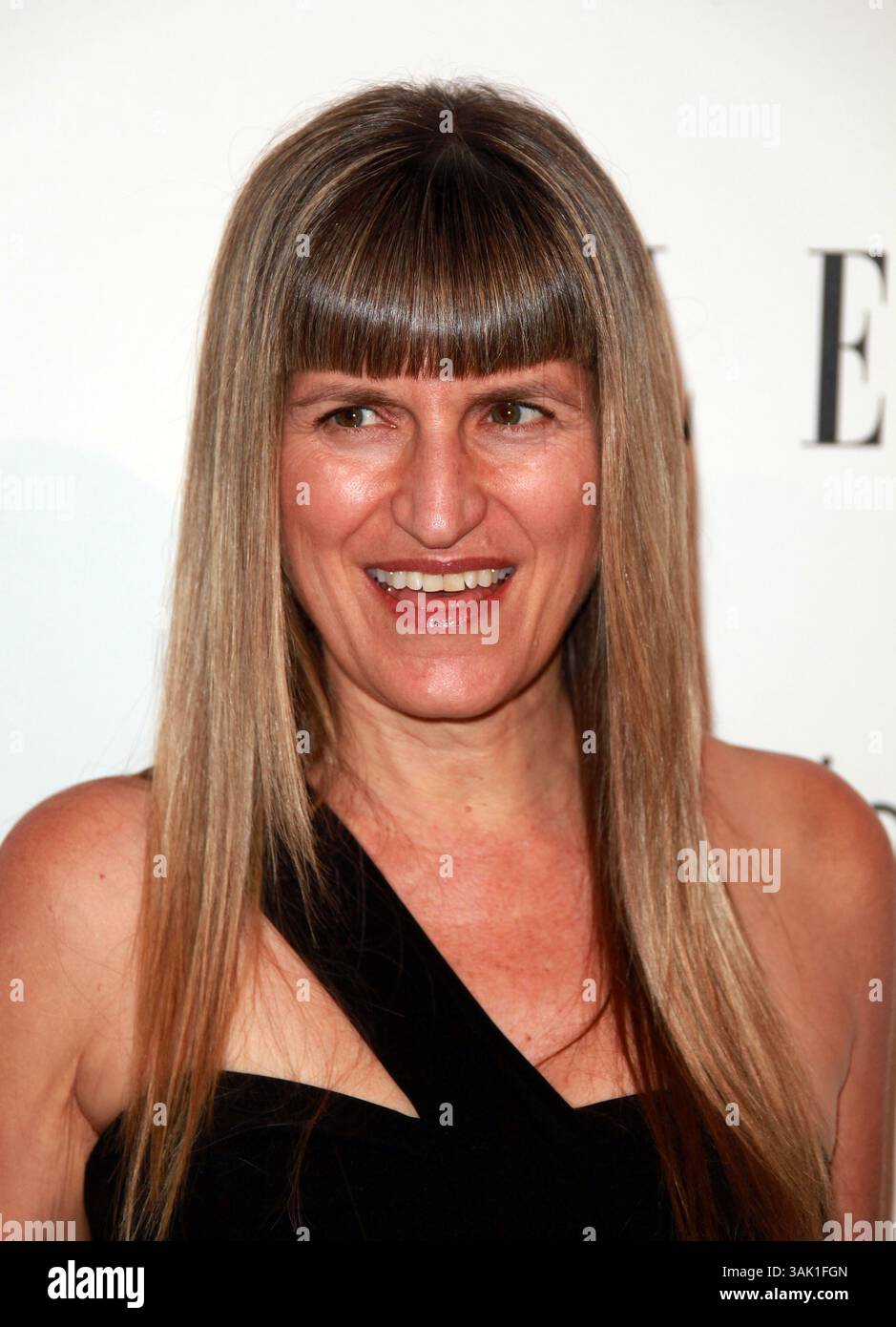 19 oct 2009 - Los Angeles, Californie, États-Unis - la réalisatrice CATHERINE HARDWICKE arrive à l'ELLE Honors 'Women in Hollywood' au four Season Hotel. (Crédit image : © Lisa O'Connor/ZUMA Press) Banque D'Images
