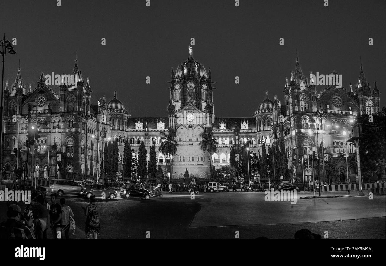 05 19 2018 Vintage Noir et Blanc photo de V T Chhatra Pati Shivaji Maharaj terminal ou CST UNESCO Patrimoine mondial Mumbai Maharshtra Inde Asie Banque D'Images