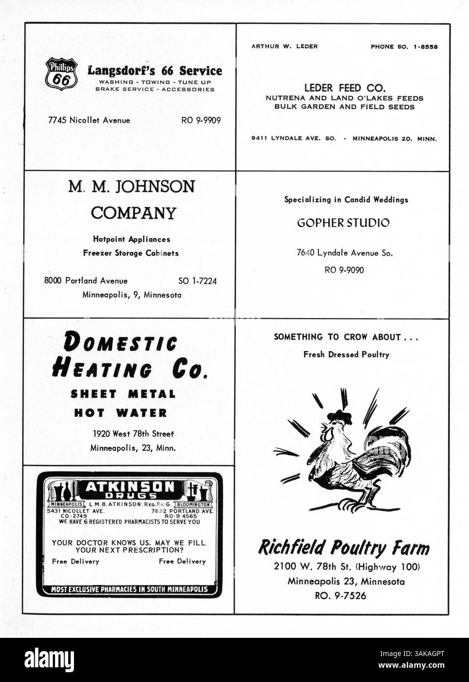 Le Bloomington High Yearbook 1954, Bloomington Bear 54, conserve les faits saillants des réalisations des élèves, des clubs, des équipes sportives et des événements de l'année scolaire 1953-1954/09. Banque D'Images