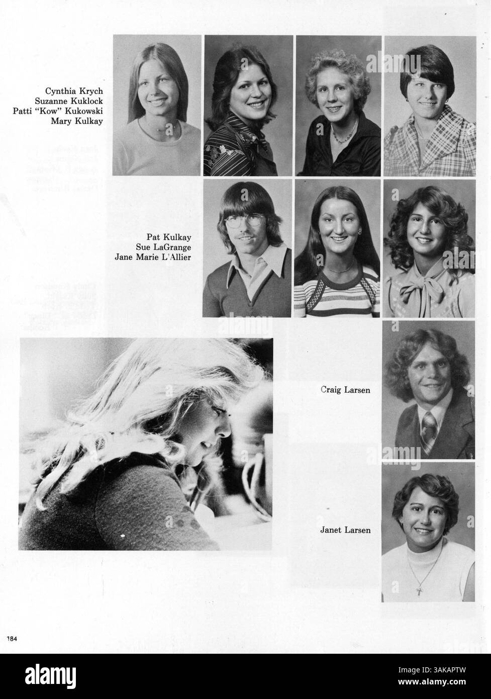 Cette édition annuelle de Park Center High School raconte les moments mémorables de l'année scolaire 1972-1973 avec les étudiants, les professeurs, l'athlétisme et les événements sociaux. Banque D'Images
