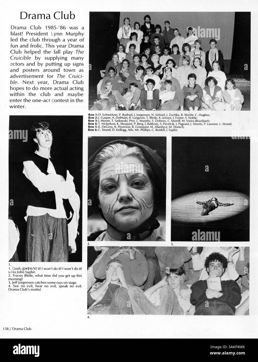 Cette édition du Wahian Yearbook commémore le 60e anniversaire de Washburn High School, mettant en lumière les événements, les clubs et les réalisations sportives de l’année scolaire 1985-1986. Banque D'Images