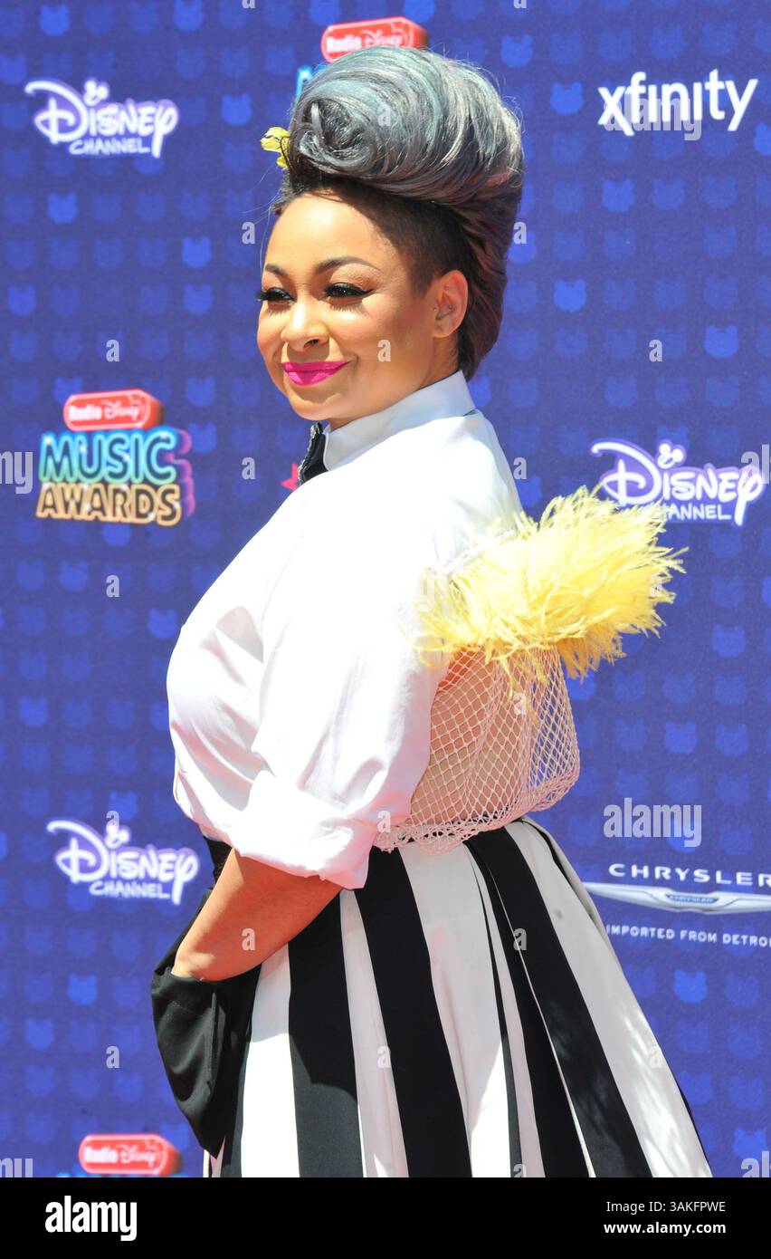 29 avril 2017 - Los Angeles, CA, États-Unis - Raven Symone arrive aux Radio Disney Music Awards 2017 le 29 avril 2017 à Los Angeles, Californie (image crédit : © Peter West/Ace Pictures via ZUMA Press) Banque D'Images