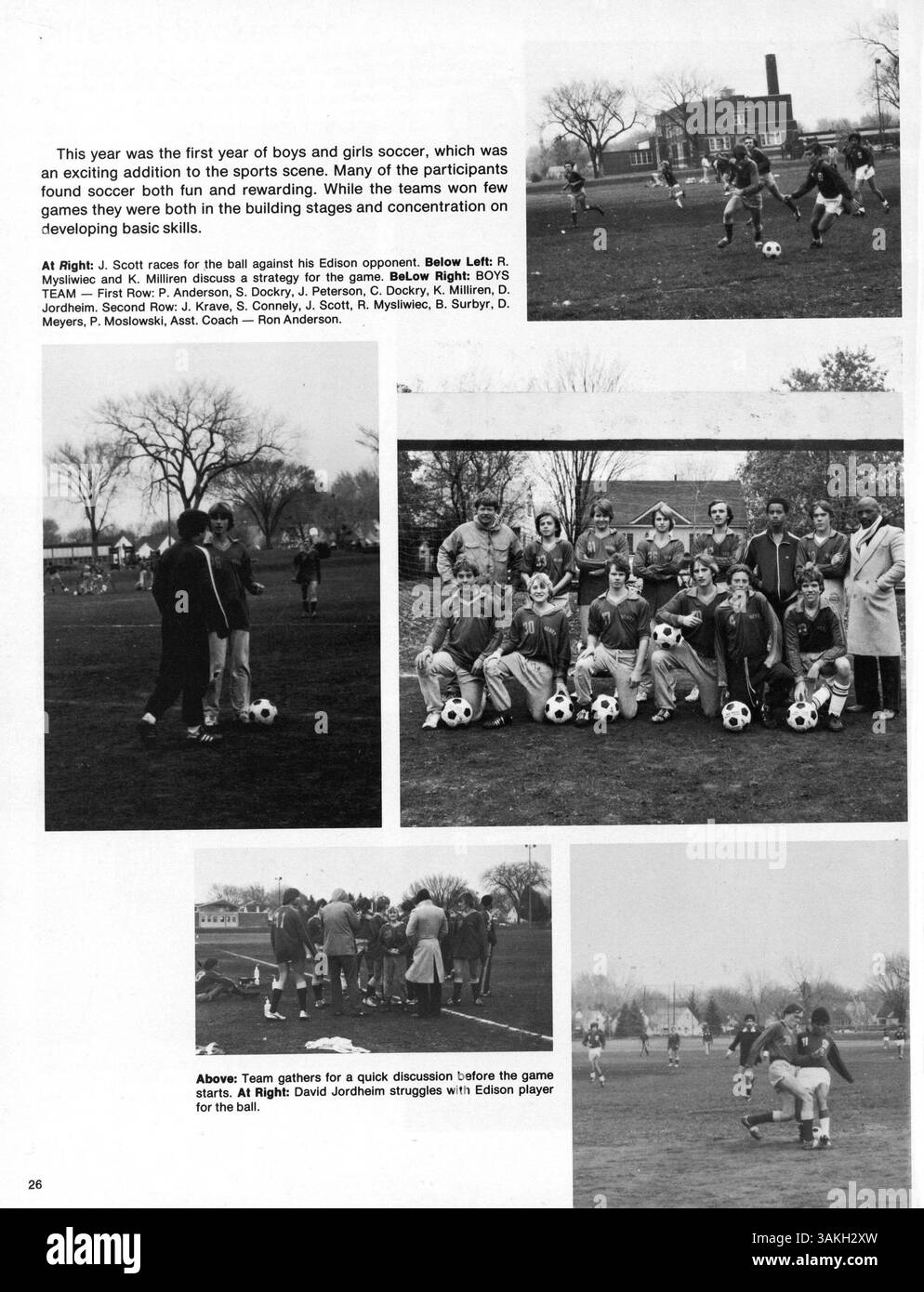 L'Orateur Yearbook 1983 de Patrick Henry High School documente les activités académiques et parascolaires de l'année scolaire 1982-1983 mettant en vedette les étudiants, les professeurs, les sports et les clubs. Banque D'Images