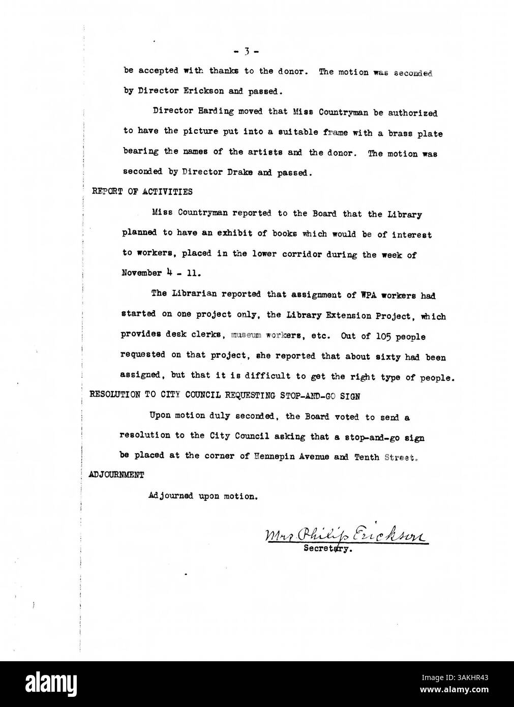Ce document contient les procès-verbaux du conseil d'administration de la Bibliothèque publique de Minneapolis de 1935, en se concentrant sur les préoccupations budgétaires et les opérations de la bibliothèque pendant la Grande dépression. Banque D'Images
