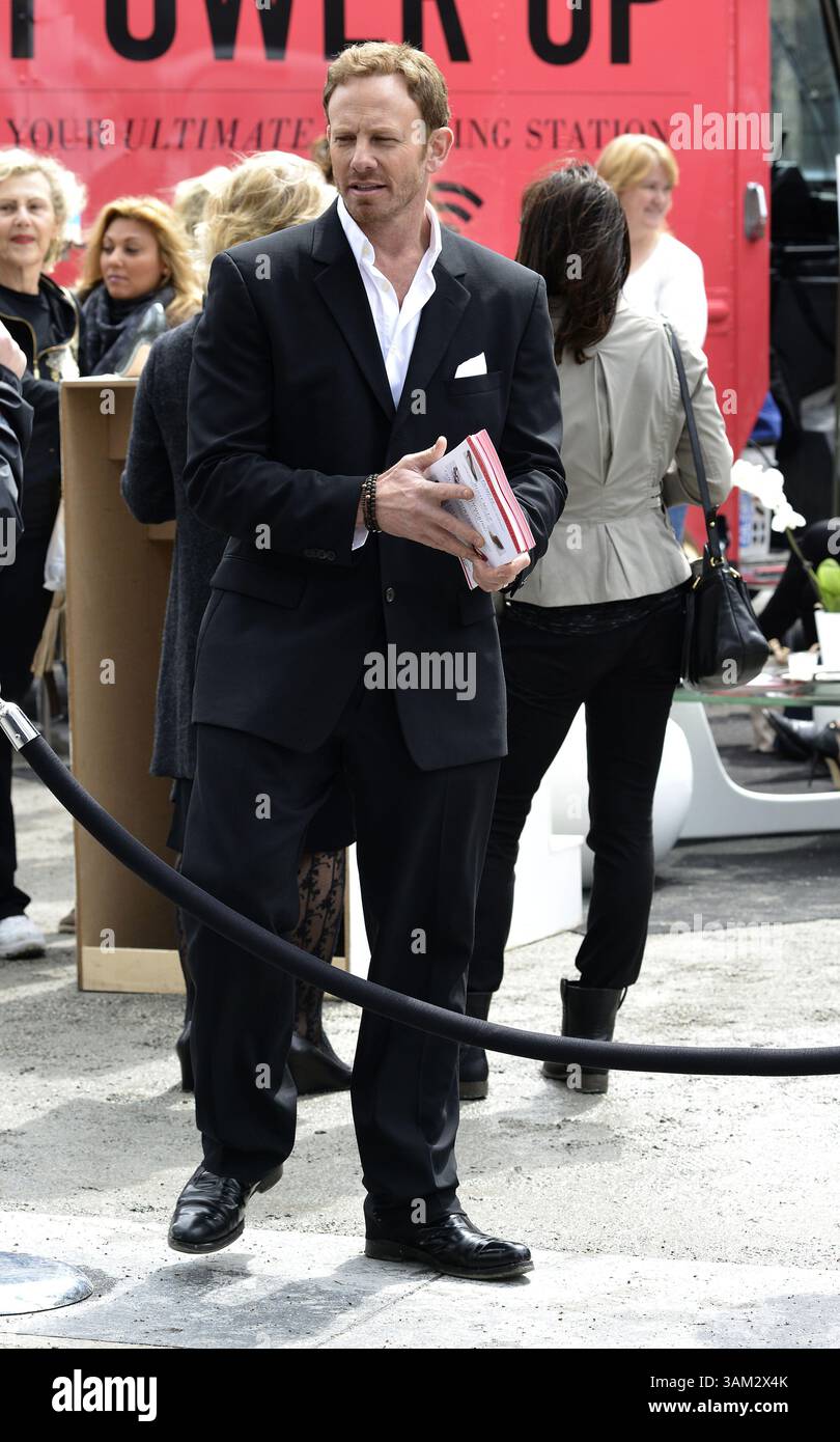 8 avril 2014 - New York, NY, États-Unis - Ian Ziering sur le tournage de Celebrity Apprentice le 8 avril 2014 à New York City, NY (crédit image : © Curtis Means/Ace Pictures/ZUMAPRESS.com) Banque D'Images