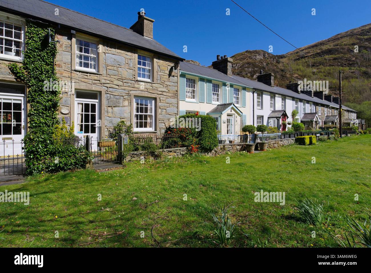 Cottages, Beddgelert, Eryri, (Snowdonia) Gwynedd, Nord-Ouest du pays de Galles. Banque D'Images