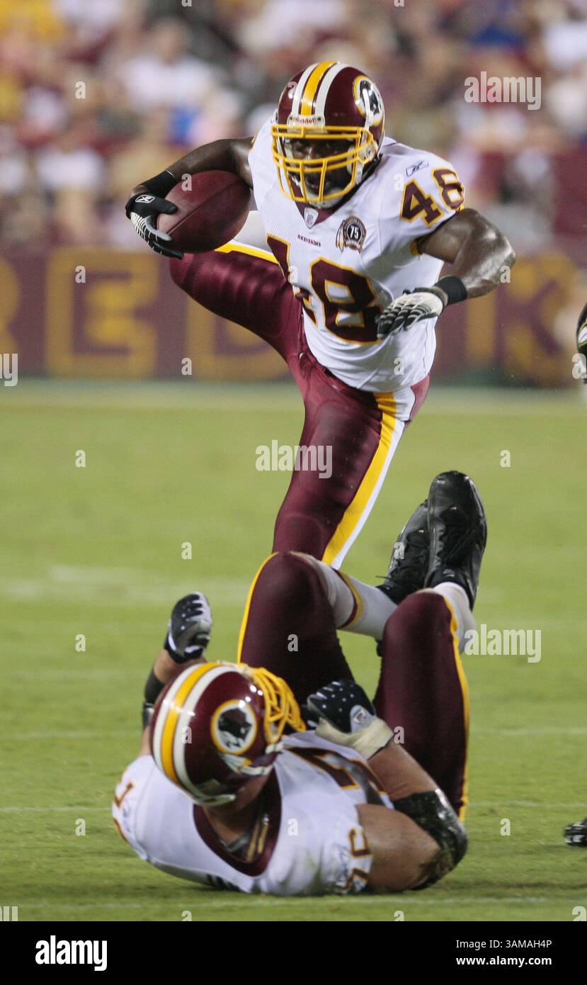 25 août 2007 - États-Unis - les Redskins de Washington Ladell Betts (46) font une course contre les Ravens de Baltimore dans la première moitié de leur match de pré-saison à Landover, Maryland, le dimanche 25 août 2007. (Harry E. Walker/MCT) (crédit image : © Harry E. Walker/mct/ZUMAPRESS.com) Banque D'Images